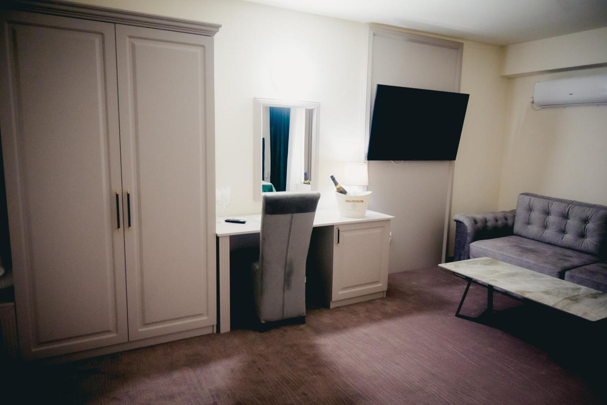 Hotel Valahia Targoviste Dış mekan fotoğraf