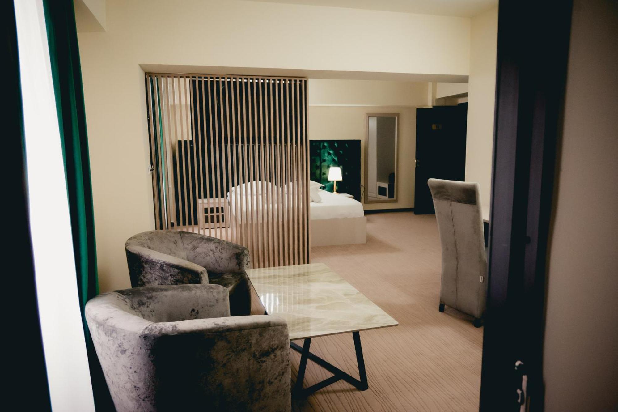 Hotel Valahia Targoviste Dış mekan fotoğraf