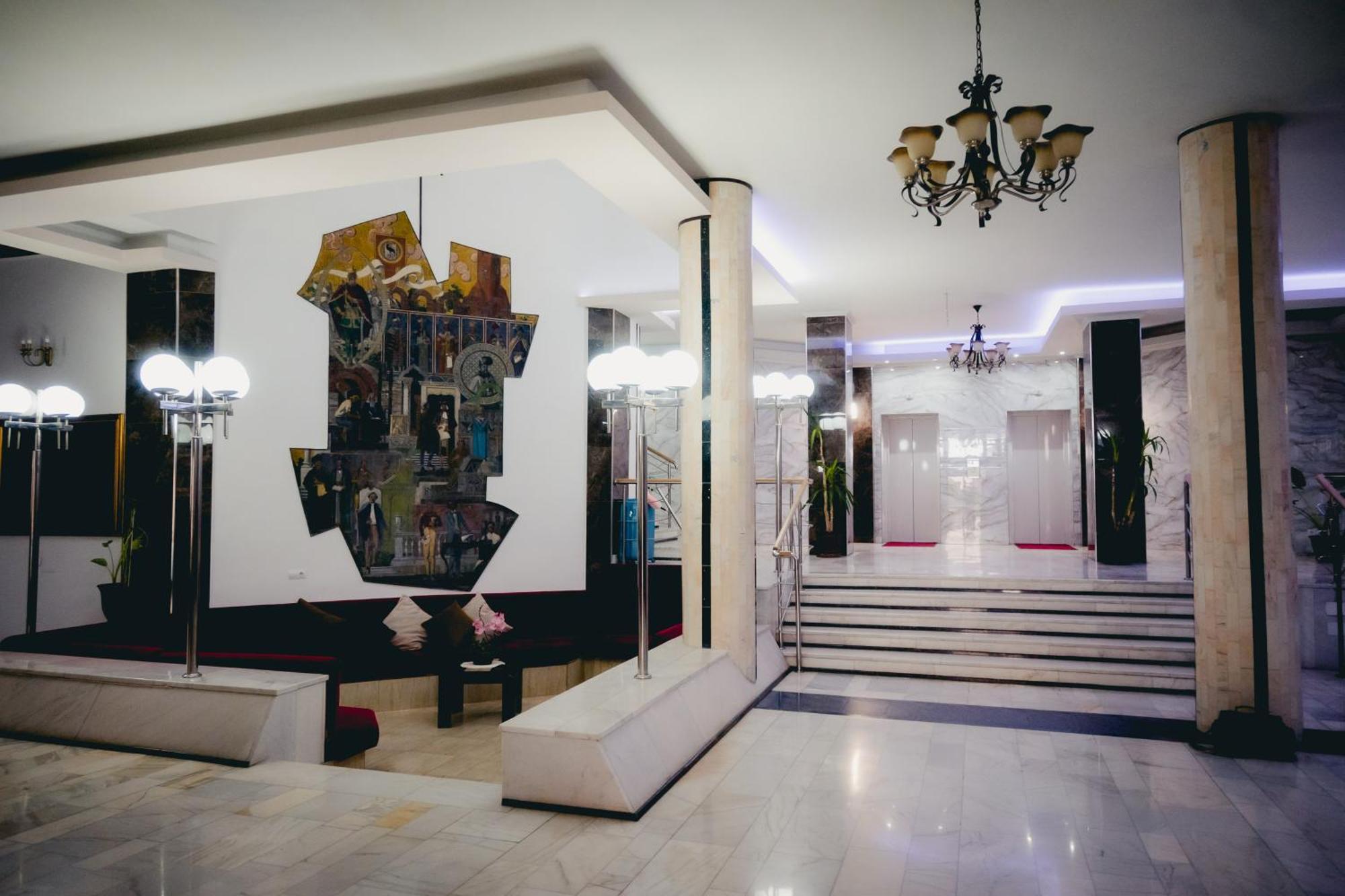 Hotel Valahia Targoviste Dış mekan fotoğraf