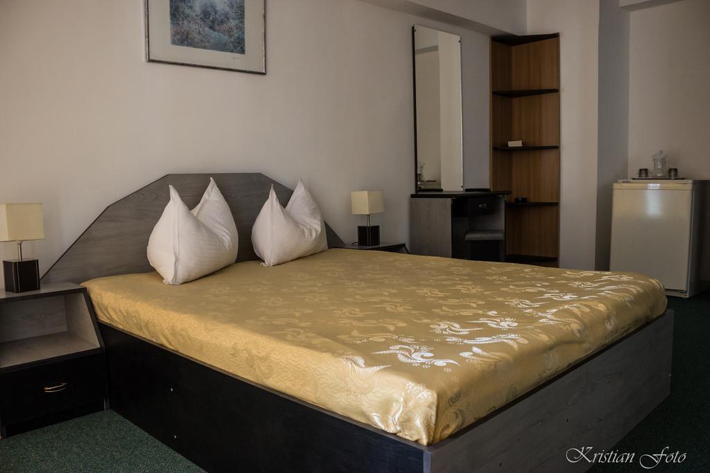 Hotel Valahia Targoviste Dış mekan fotoğraf